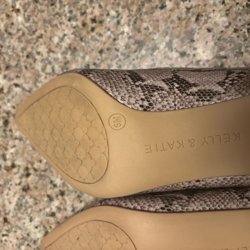 Kelly & Katie Snake Print Heels - Brown. Size 6M Nice condition! - Picture 7 of 14